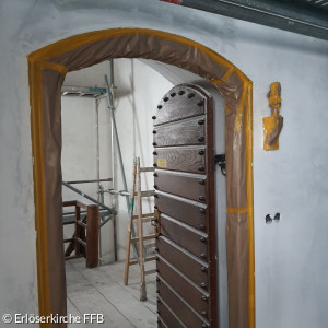 Gespachtelte Türeinfassung